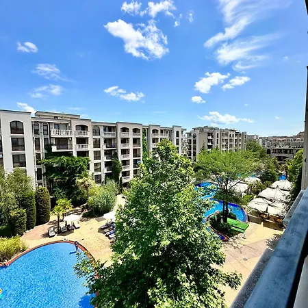 At Kaskadas A44 Apartment